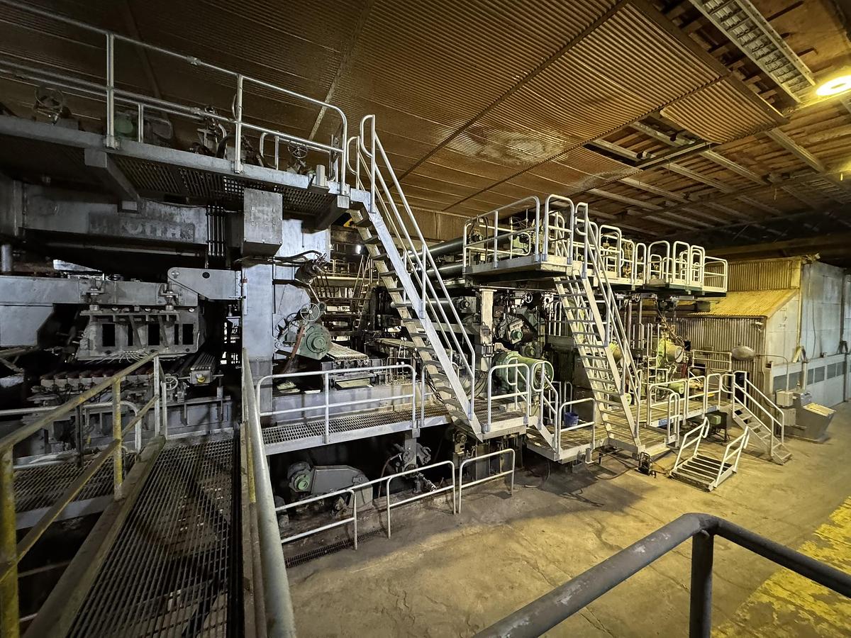 Used 110" (2.8M) VOITH FOURDRINIER PAPER MACHINE (LBM) MFG 2001 LINERBOARD / TUBE & CORE – TANDEM NIPCOFLEX SHOE PRESSES - 72"(1.8M) DIAMETER DRYERS