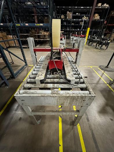 Used CENTRAL CP-322U CASE TAPER CARTON SEALER SYSTEM