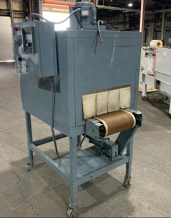 Used SHANKLIN F-5A AUTOMATI SIDE SEAL SHRINK SYSTEM WITH SHANKLIN T-7XL SHRINK TUNNEL