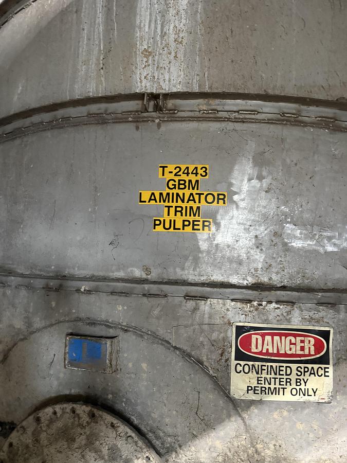 Used 1,250 GALLON 12' DIAMETER X 14' TALLTANK 316L STAINLESS STEEL