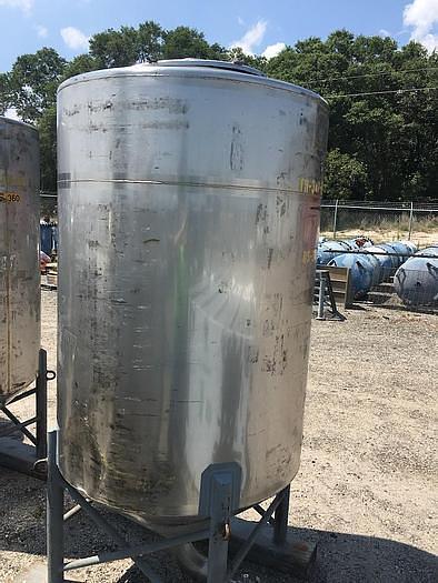 Used WALKER 304 STAINLESS STEEL 500 GALOLON VERTICAL TANK