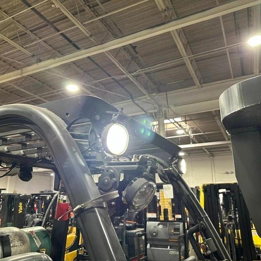 Used 12,000 POUND LB. YALE MODEL GLC120VX WITH 72" CASCADE CLAMP 85"/163" MAST LOW HOURS 3,157