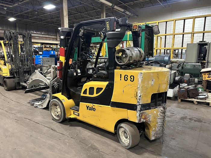 Used 12,000 POUND YALE FORKLIFT MODEL GLC120VXPRS TRIPLE STAGE LOW MAST MANUFACTURED 2019 W/ 72" CLAMP