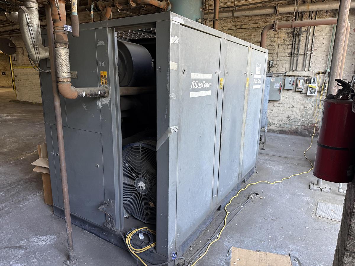 Used 161 HP ATLAS COPCO AIR COMPRESSOR MODEL GA110