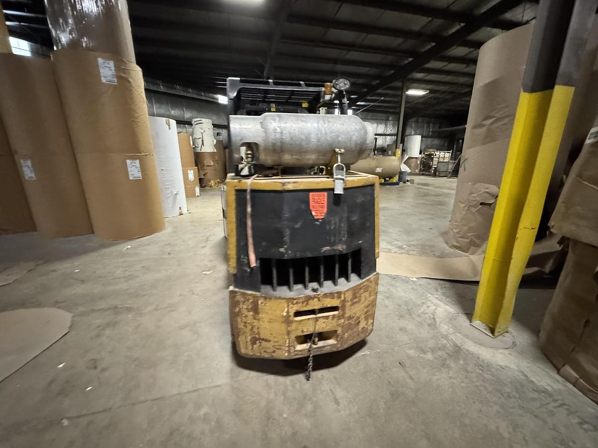 Used CATERPILLAR ROLL CLAMP TRUCK MODEL GC40KSTR WITH CASCADE CLAMP