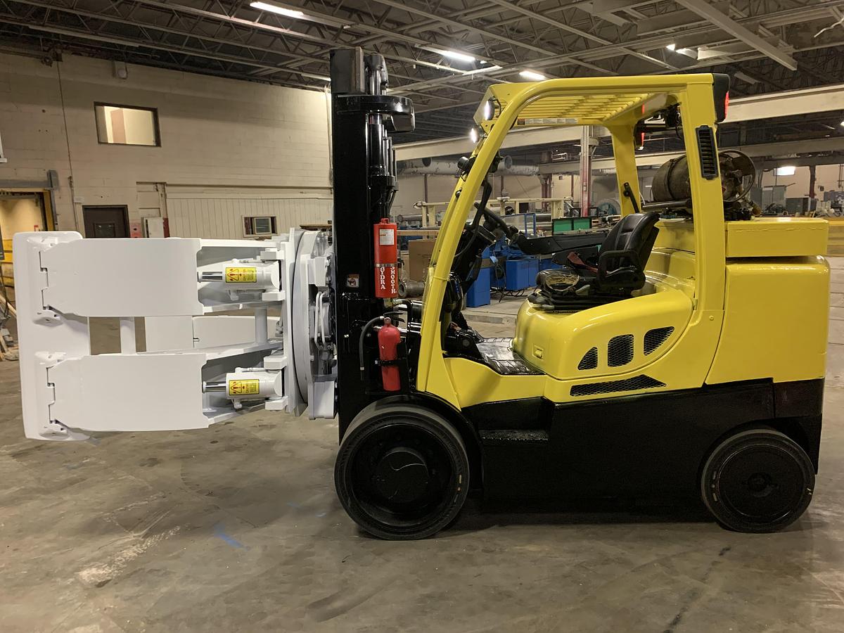 Used 15,500LB. HYSTER MDL S155FT LH/RHWITH 84" CASCADE EXTRA HEAVY CASCADE PAPER ROLL CLAMP MFG 2019