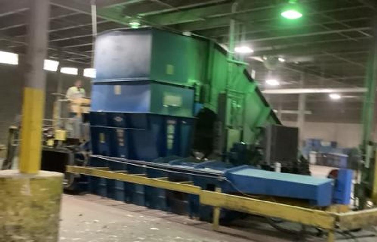 Used EXCEL MODEL 2R10 TWO RAM BALER WITH MAYFRAN CONVEYOR - NEW CYLINDER 2024