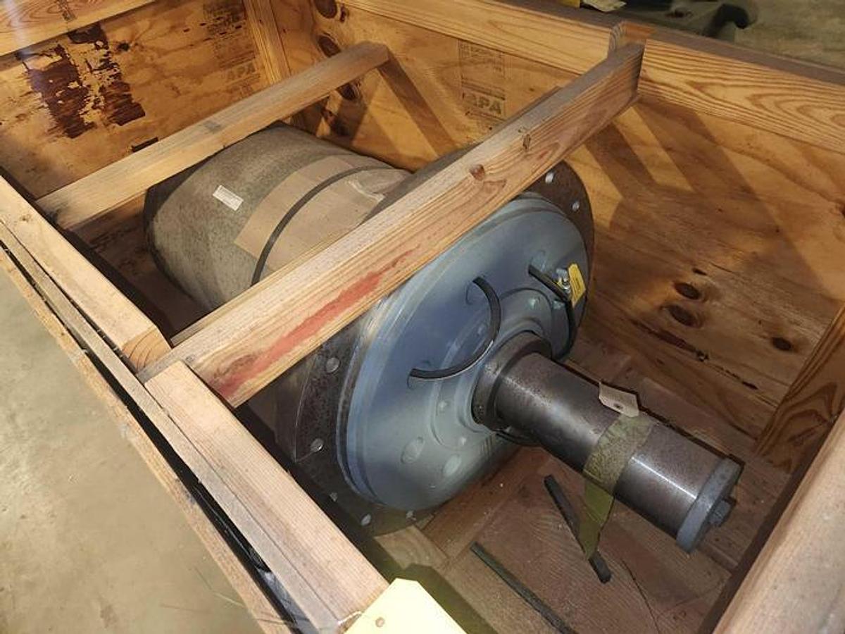 Used BLACK CLAWSON MODEL UV800 PRESSURE SCREEN S/S, UNUSED SPARE ROTOR