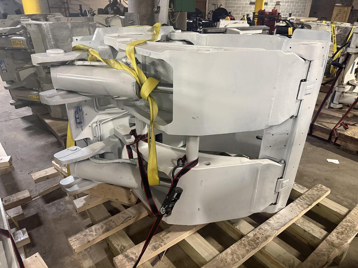Used CASCADE MODEL 100F-RCS - 139 60" DIAMETER CLAMP