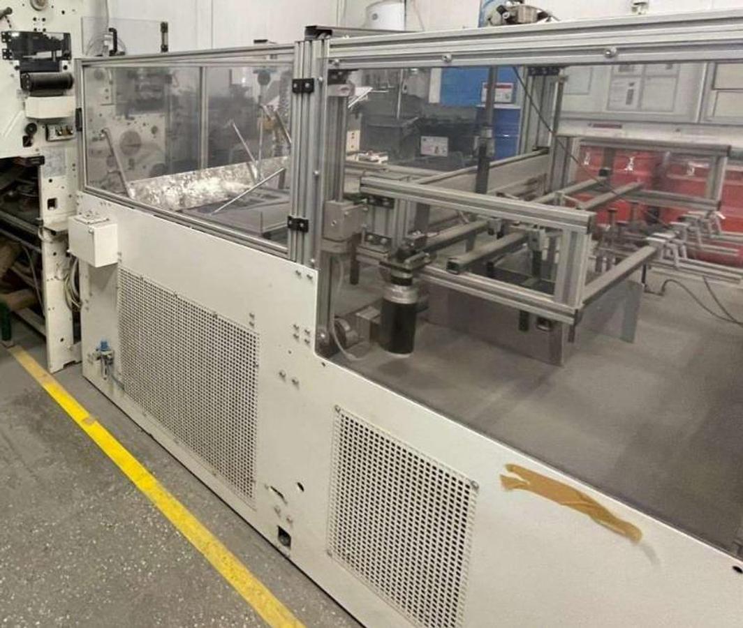 Used 20" WIDE KOHMANN WINDOW PATCHING MACHINE FOR CARDBOARD DUAL LANE - MFG 2015