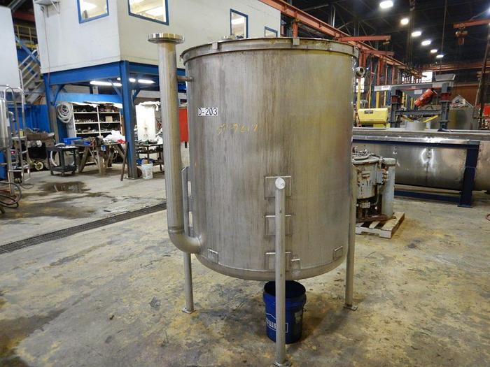 Used 500 GALLON 316 STAINLESS STEEL TANK 4' DIA. X 5' STRAIGHT SIDE