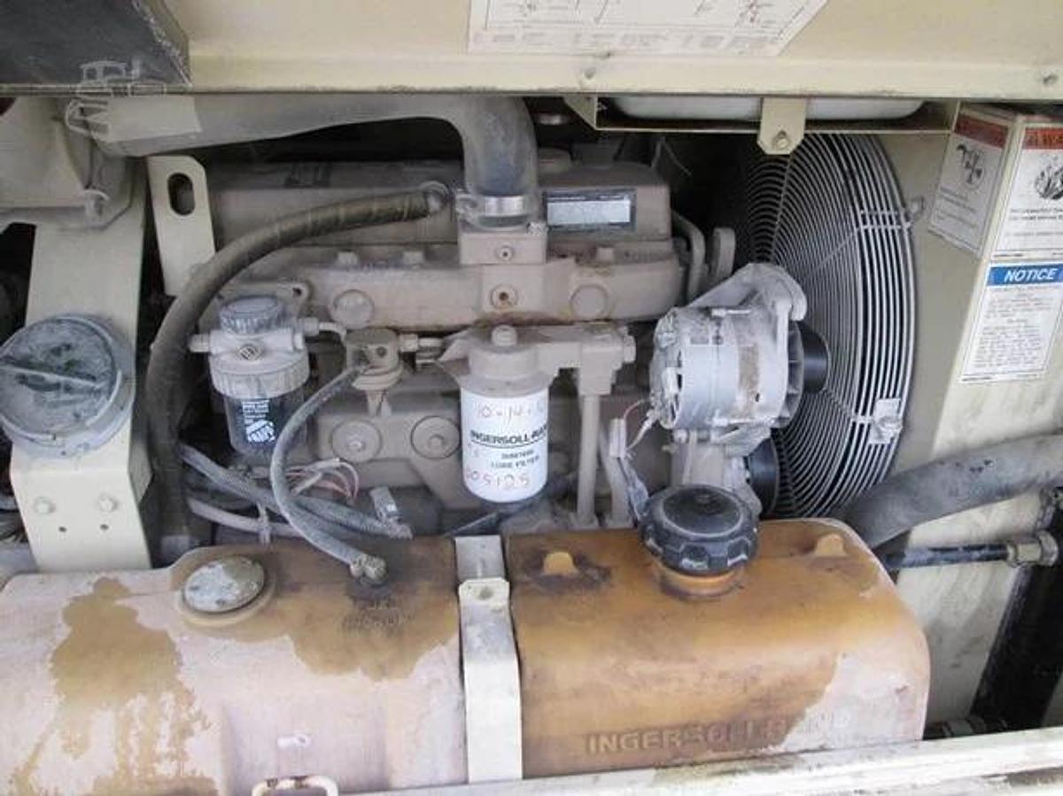 Used INGERSOLL-RAND MODEL P185WJD PORTABLE COMPRESSOR