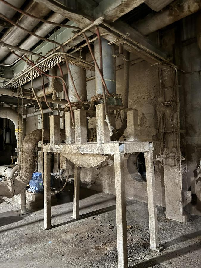 Used BLACK CLAWSON HD CLEANER