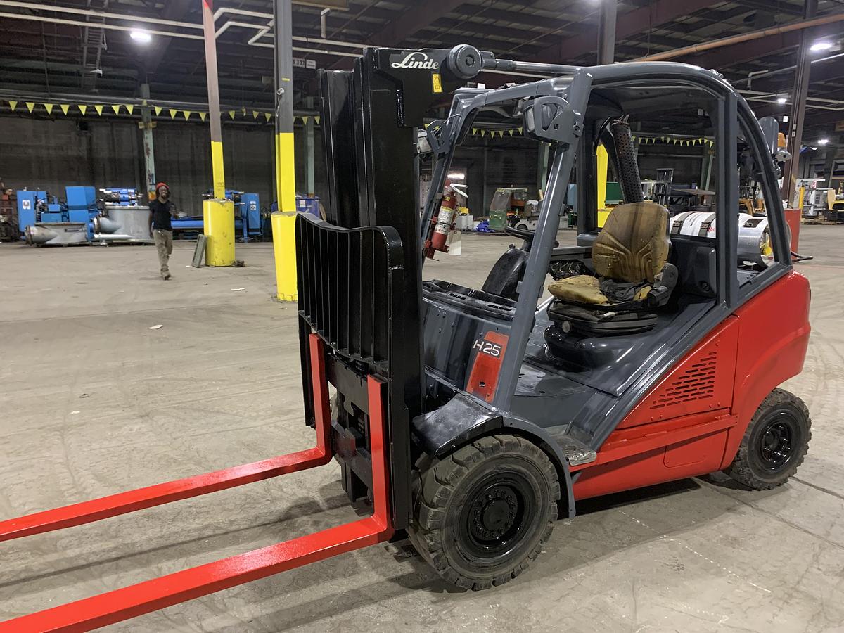 Used 5,000 LB. LINDE MDL H25T  2-STAGE MAST LH89"/RH120" CLASS III PNEUMATIC TIRES