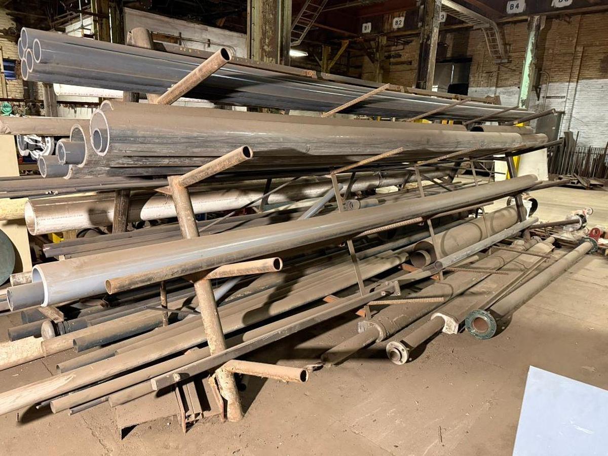 Used LARGE AMOUNT OF CAST, STAINLESS STEEL, ALUMINUM, GALVINIZED AND PVC PIPES