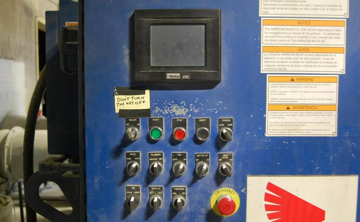 Used 30 HP HORIZONTAL AUTO TIE AMERICAN BALER MODEL PAC4029730