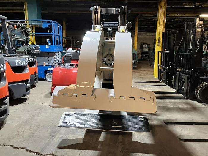 Used 6,500 POUND TOYOTA FORKLIFT PAPER ROLL CLAMP TRUCK W/ 84" CASCADE CLAMP 