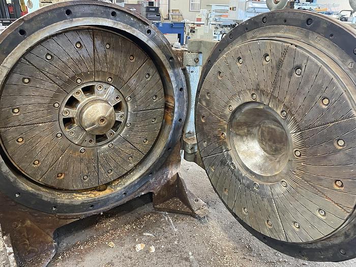 Used 34"/38" BELOIT DD4000 DOUBLE DISC REFINER