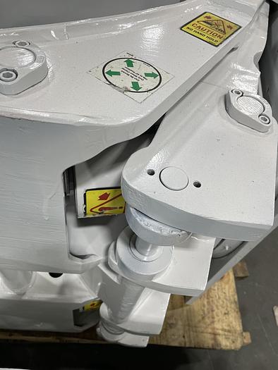 Used CASCADE 100F-RCS- 21C 60 INCH DIAMETER ROLL CLAMP - PENDING ALS