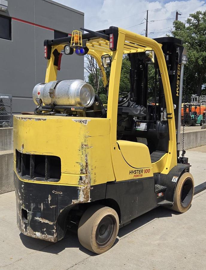 Used HYSTER S100FT-BCS 10,000 LB. CAPACITY BOX CAR SPECIAL 2016