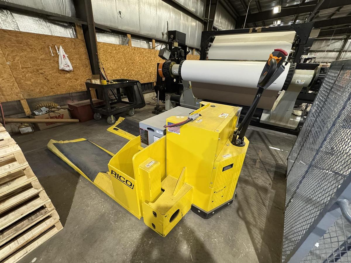 Used 8000 LB RICO ROLL LIFT MODEL R-LPRH-80 - 700 HOURS