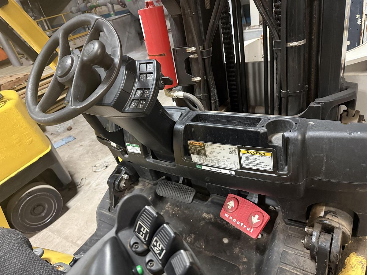 Used 15,500 POUND LB. HYSTER MODEL S155FT-32 WITH 75" CASCADE CLAMP SINGLE STAGE MAST LOW HOURS 2,800 EXTRA HEAVY LIFT CAPACITY 12,500 POUNDS
