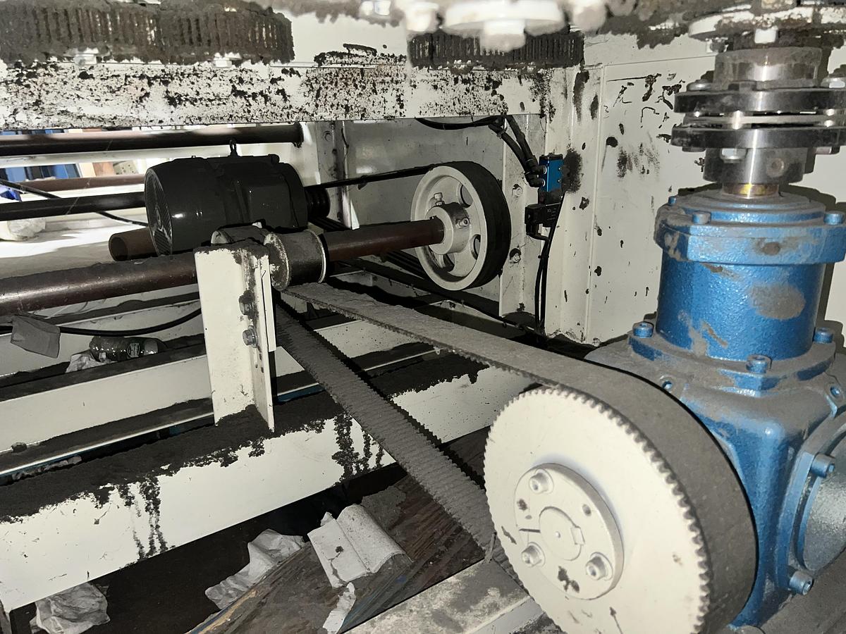 Used 16.5" HERO 1/8 FOLD DINNER NAPKIN