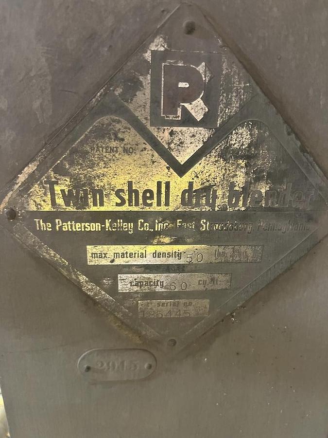 Used PATTERSON KELLEY TWIN SHELL DRY BLENDER 60 CUBIC FEET