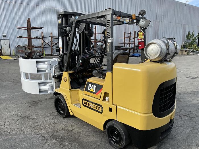 Used CATERPILLAR GC45KS 10,000LB FORKLIFT WITH 72" CASCADE CLAMP-SOLD
