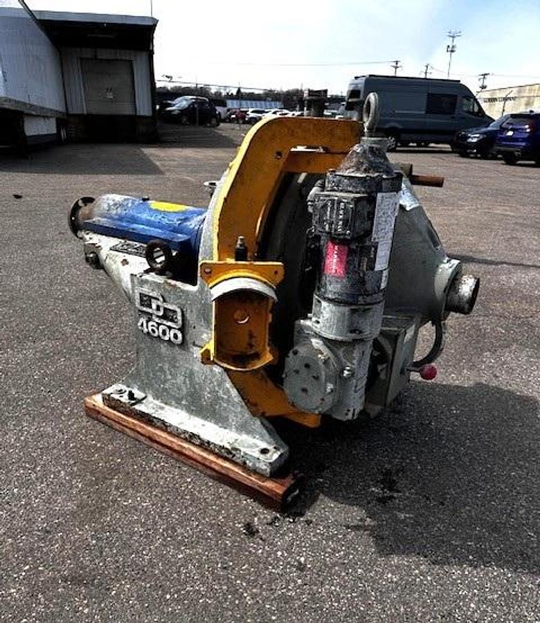 Used G L & V 20" DD 4600 SERIES REFINER 