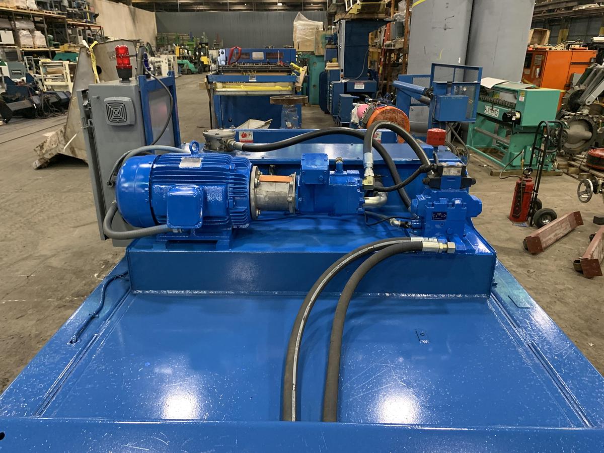 Used EXCEL EX62 CLOSED DOOR BALER 20HP TWIN RAM CYLINDERS