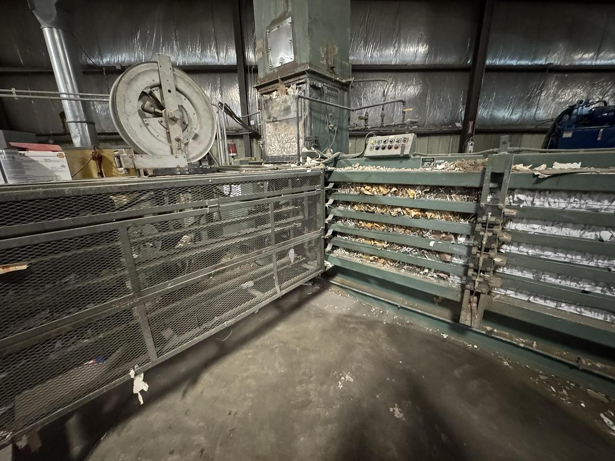Used MAREN COMPLETE SHREDDING & BALING SYSTEM
