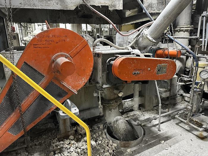 Used BLACK CLAWSON DNT MODEL 200 MANUFACTURED 2001