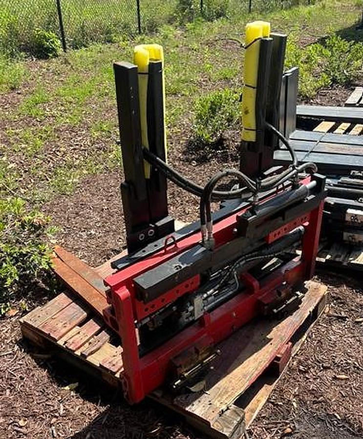 Used 5,000 LB HYSTER S50FT LH83"/RH189" 4 WAY HYDRAULICS SINGLE DOUBLE ATTACHMENT MFG 2021