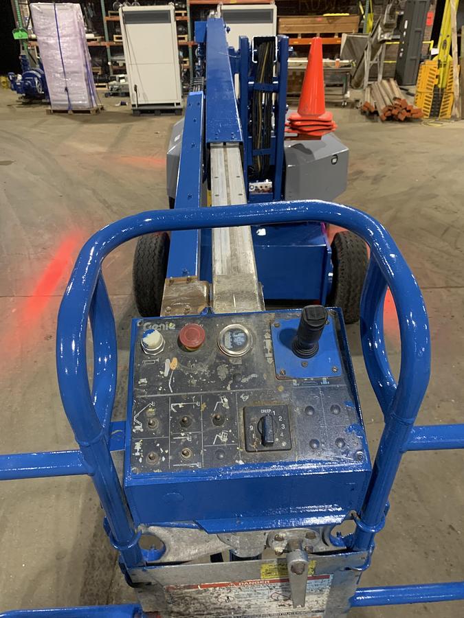 Used GENIE BOOM LIFT MODEL Z-30/20