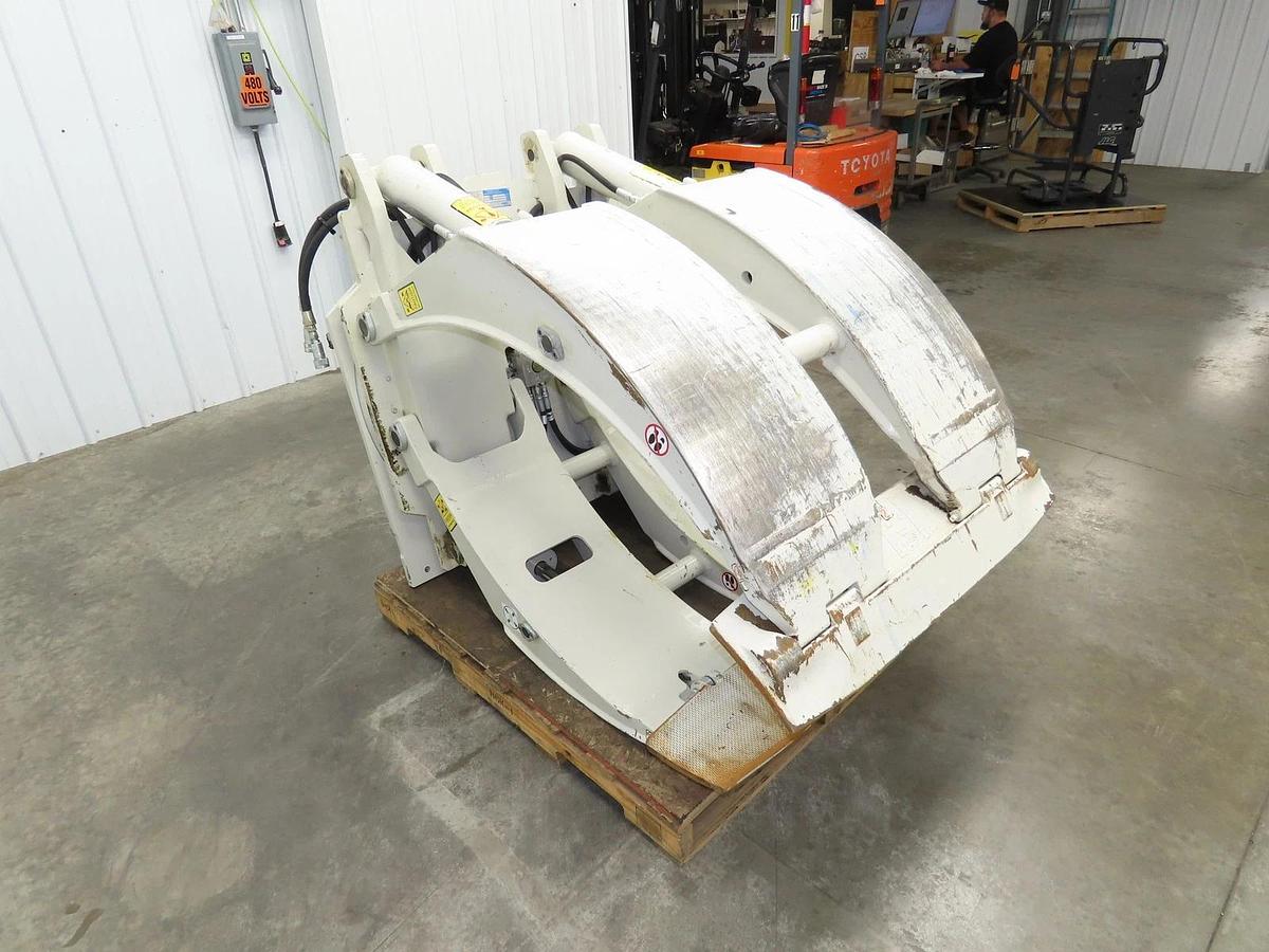 Used 72" CAPACITY CASCADE MODEL 90F-RCP-03CR2 PAPER ROLL CLAMP 