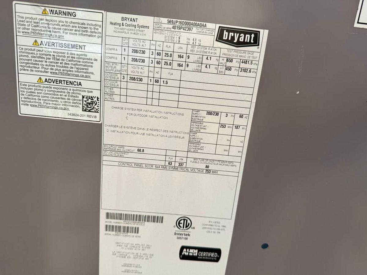 Used BRYANT LEGACY SERIES CHILLER MODEL 569JP16D000A00A0AA