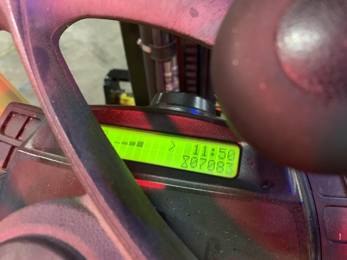 Used 8,000 POUND LB. HYSTER MODEL S80FT FORKLIFT WITH SIDESHIFT AND FORK POSITIONING