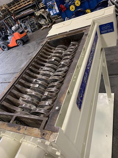 Used SHRED-TECH ST75E DUAL SHAFT SHREDDER WITH TWO 40 HP MOTORS MANUFACTURED 2004