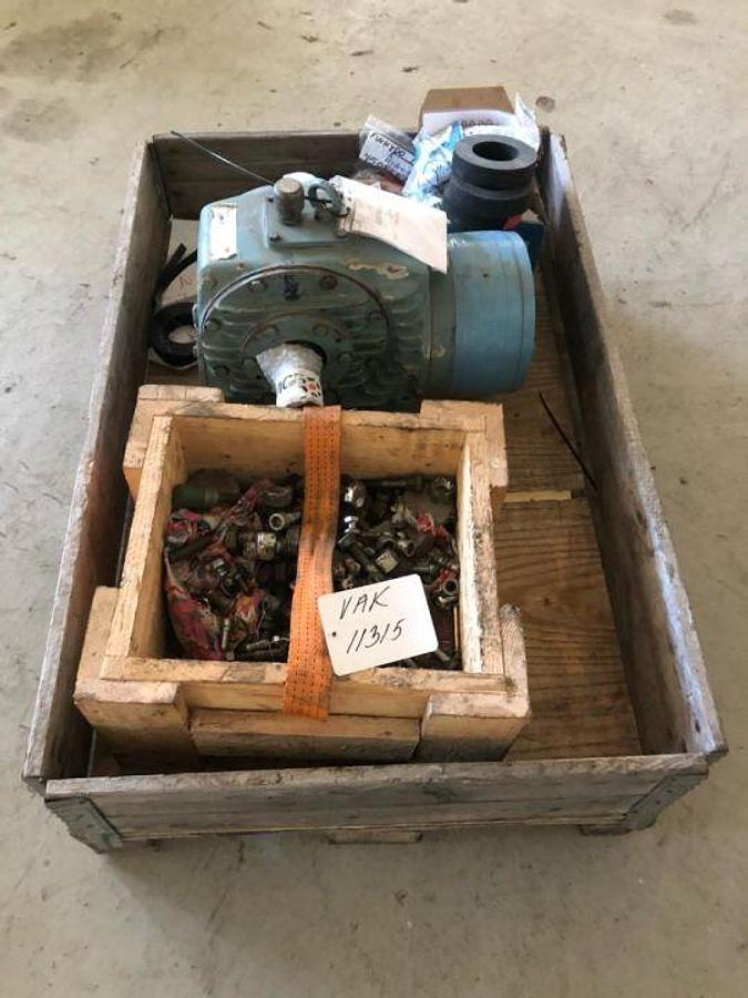 Used 118" (3000mm) WIDE JYLHAVAARA GUILLOTINE ROLL SPLITTER 60" DIAMETER