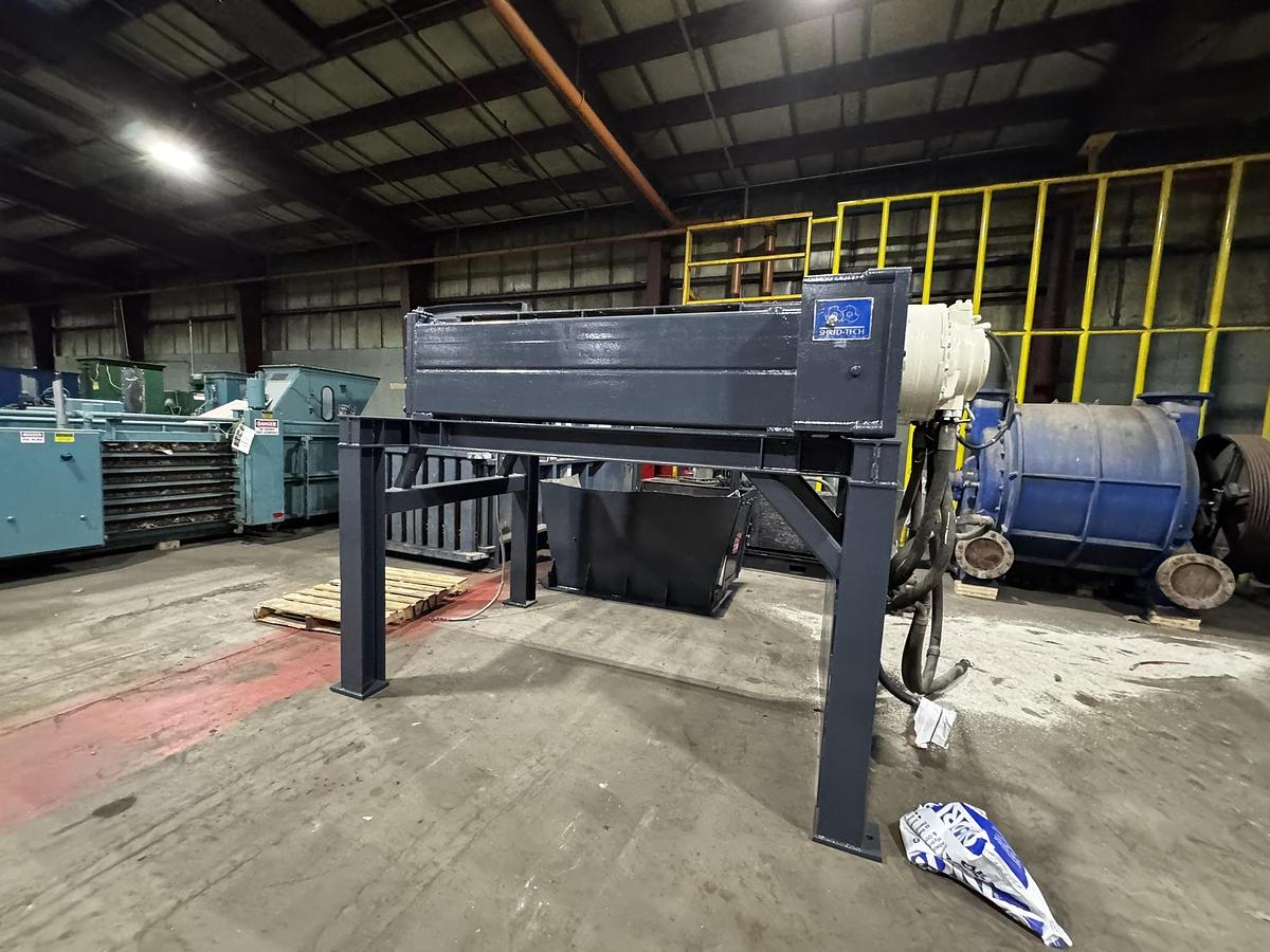 Used SHRED TECH MODEL ST-100 DUAL SHAFT SHREDDER 150HP