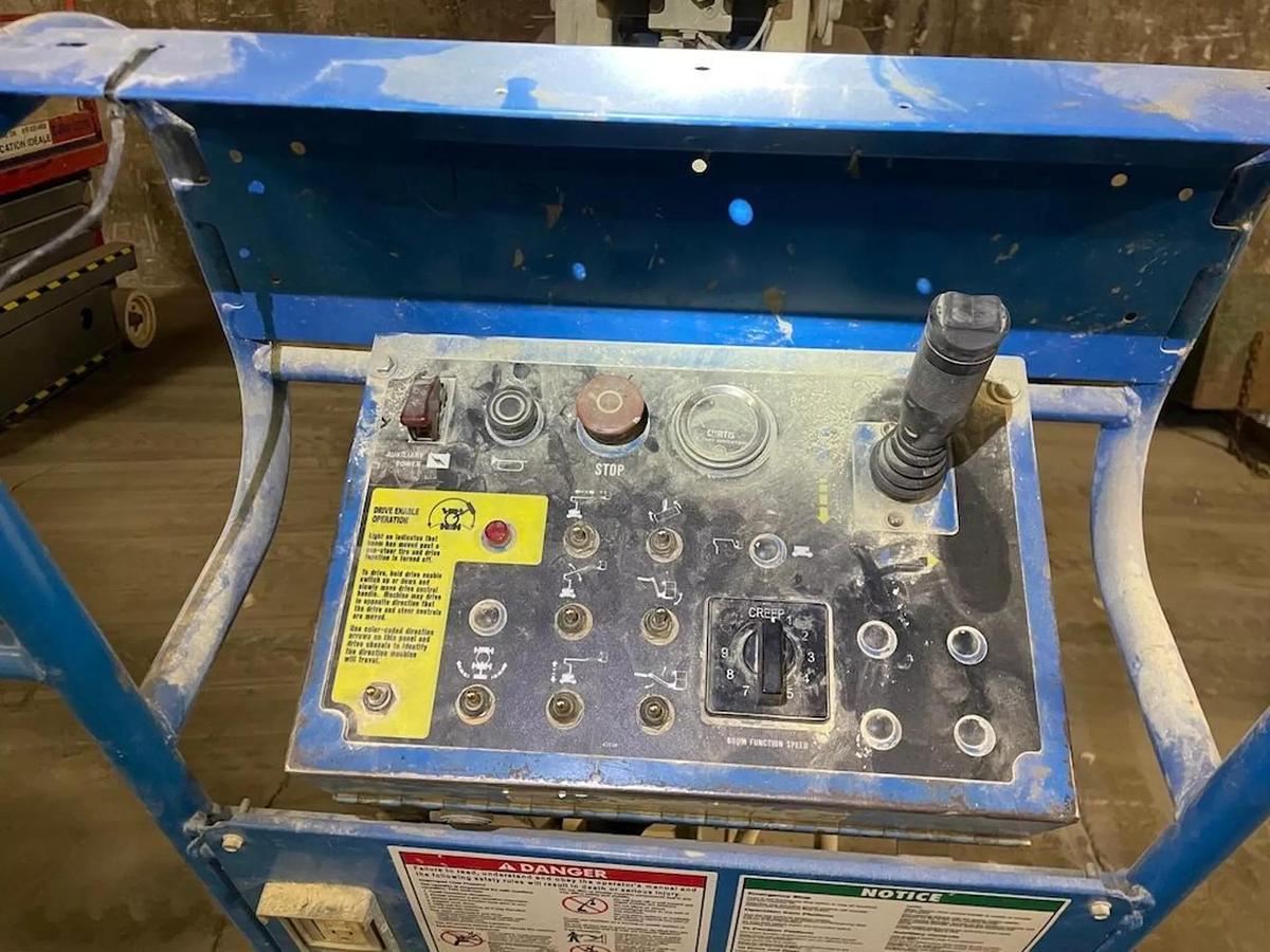 Used GENIE Z-34/22N MOBILE BOOM LIFT 