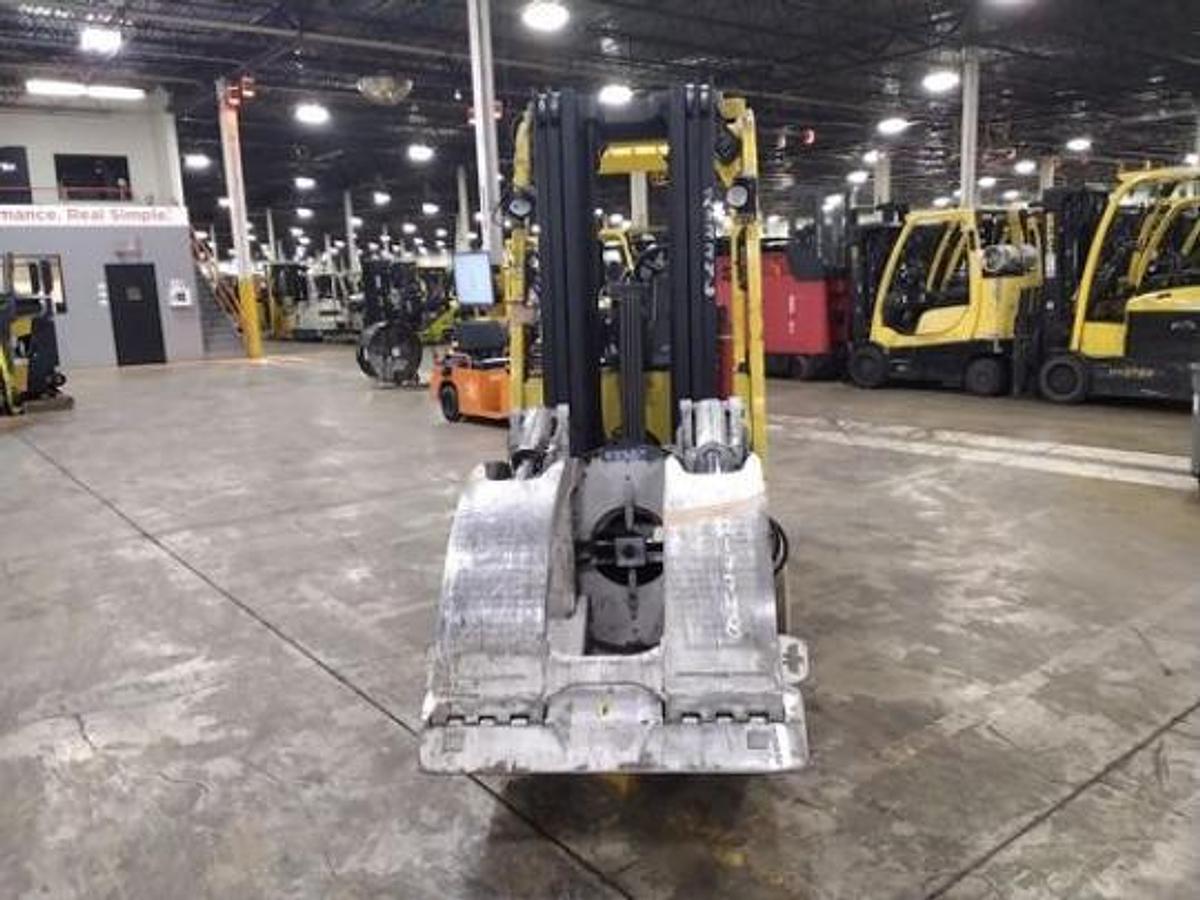 Used 7,000 LB CAPACITY HYSTER ELECTRIC FORKLIFT CLASS III WITH ROLL CLAMP