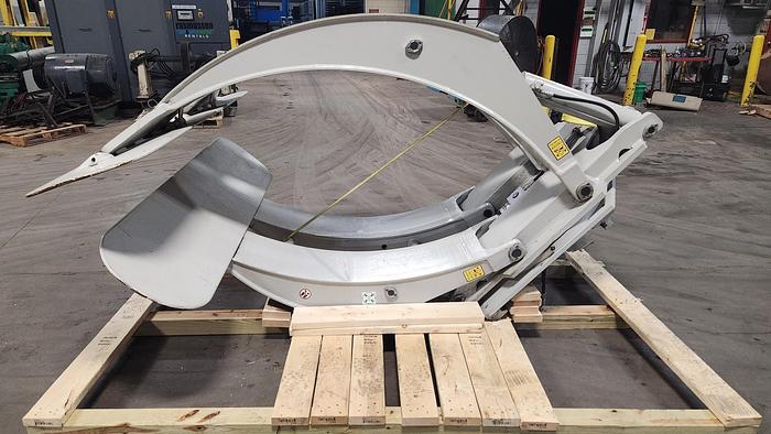 Used 2018 CASCADE 90F-RCP TISSUE ROLL CLAMP 105" DIAMETER CLASS IV