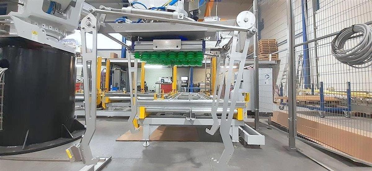 Used PATTYN HIGH-SPEED CASE ERECTING AND BAG INSERTING AUTOMATED PACKAGING SYSTEM