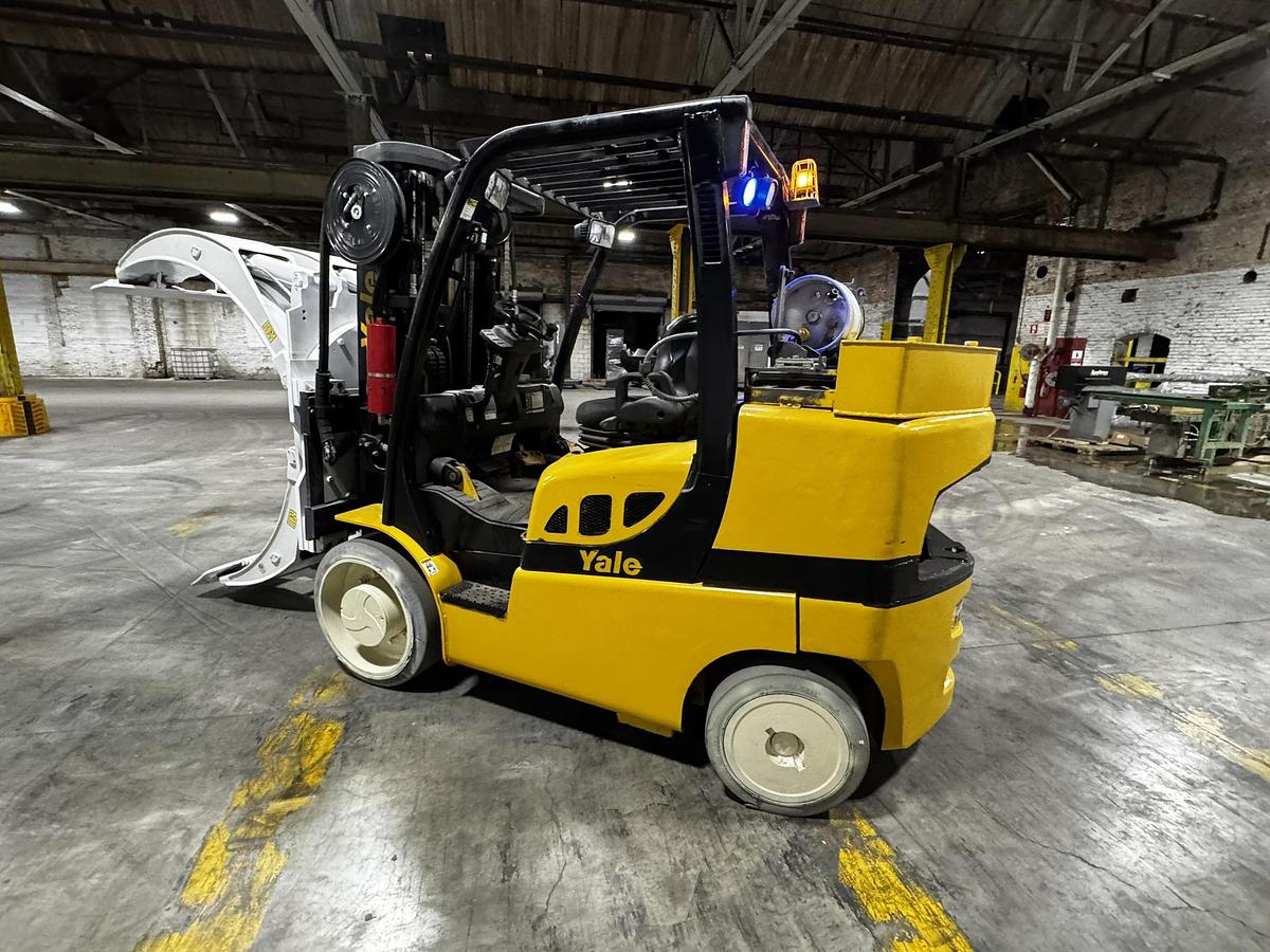 Used 15,500 POUND YALE MODEL GLC155 LH94"/RH150" WITH 84" CASCADE PAPER ROLL CLAMP