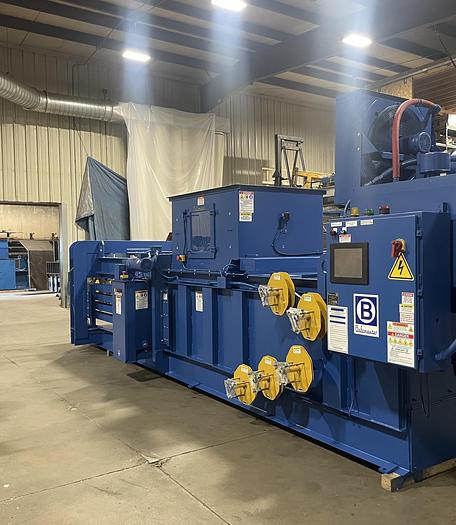 Used BALEMASTER MODEL EO-1700 WIDE MOUTH HORIZONTAL AUTO TIE BALER 10" CYLINDER - RECONDITIONED