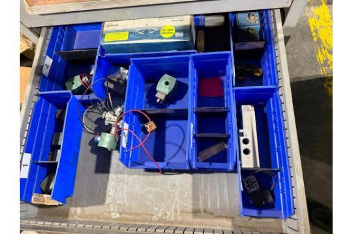 Used LYON 7 DRAWER TOOL CABINET CONTENTS NOT INCLUDED