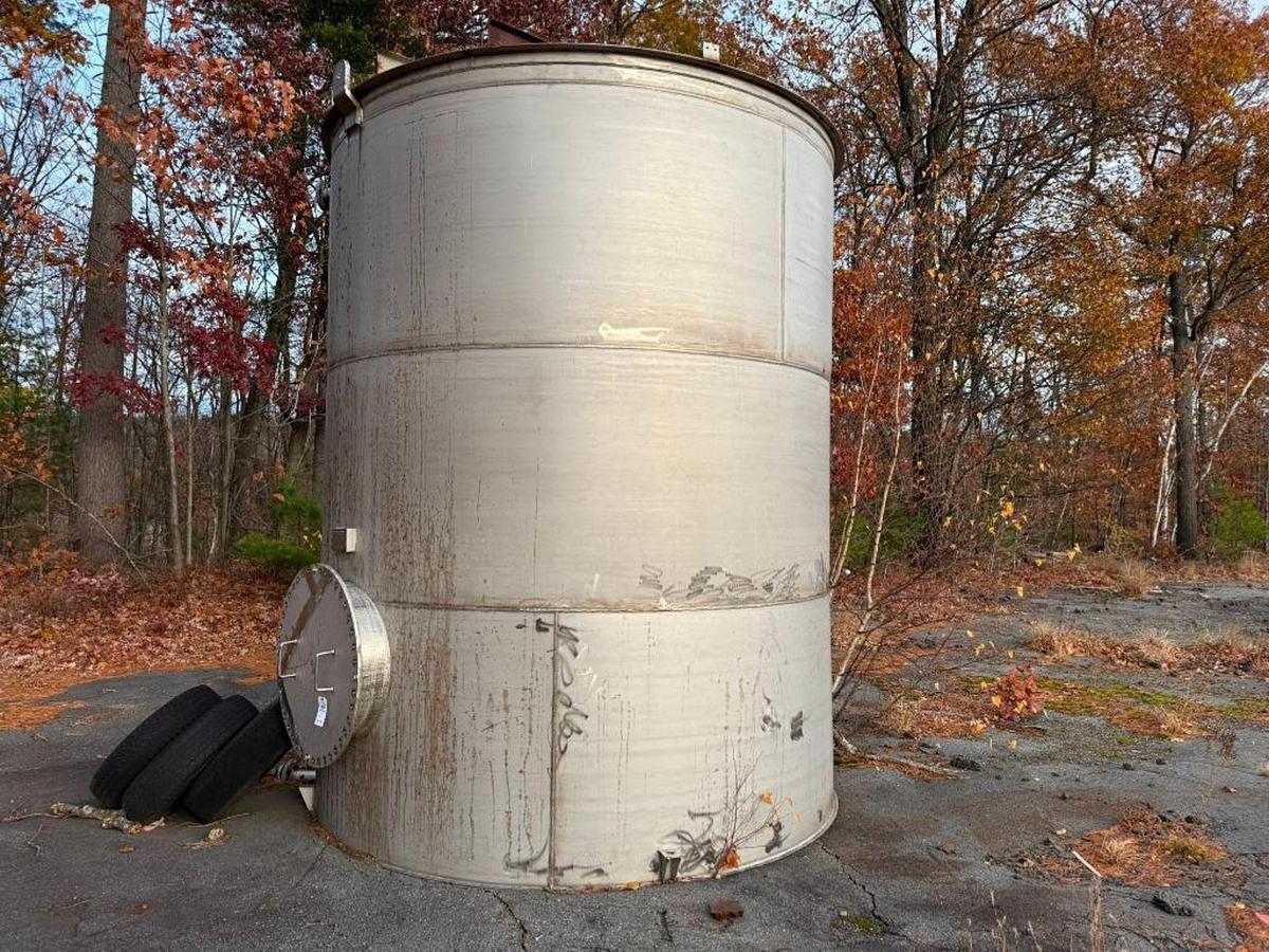 Used 7,000 GALLON STAINLESS SLEEL TANK 316L STAINLESS STEEL TANK