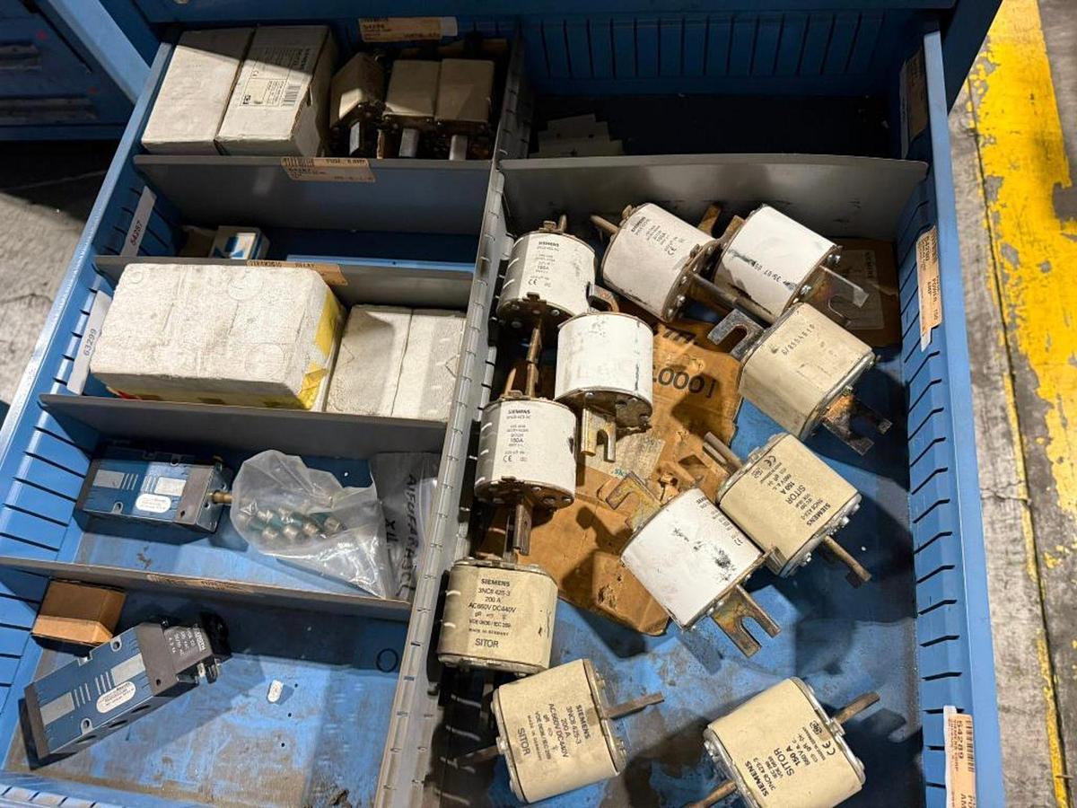 Used LYON 11 DRAWER TOOL CABINET